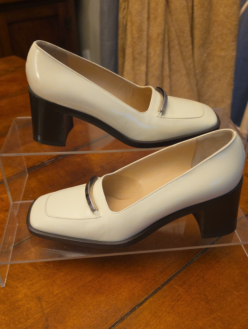 Gucci Cream Block Heel Loafers with Silver Bit